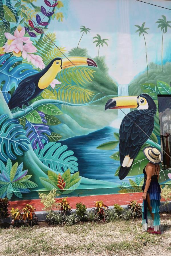 Casa Chukum Hotel บากาลาร์ ภายนอก รูปภาพ Detail of the mural