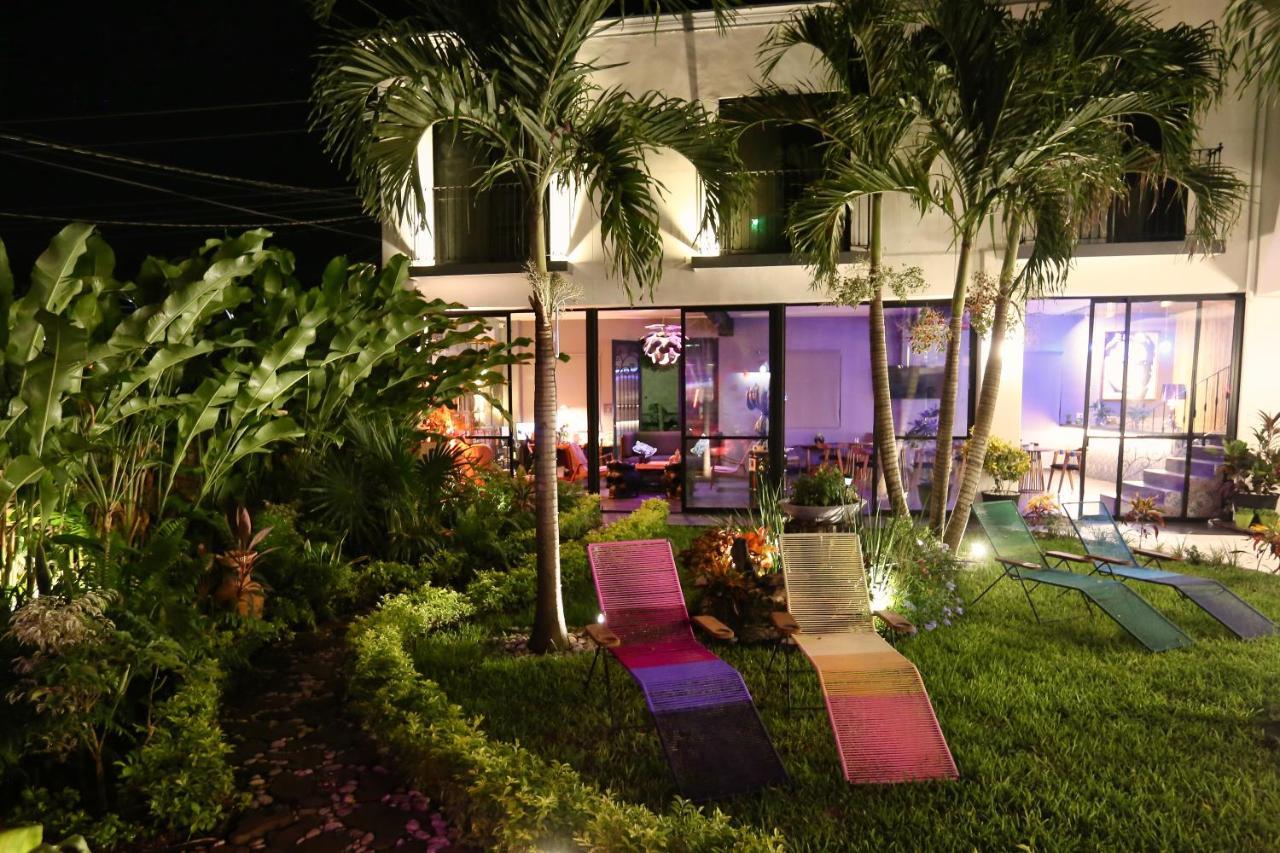 Casa Chukum Hotel บากาลาร์ ภายนอก รูปภาพ The garden at the hotel