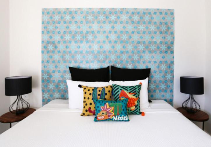 Casa Chukum Hotel บากาลาร์ ภายนอก รูปภาพ A bed with cushions